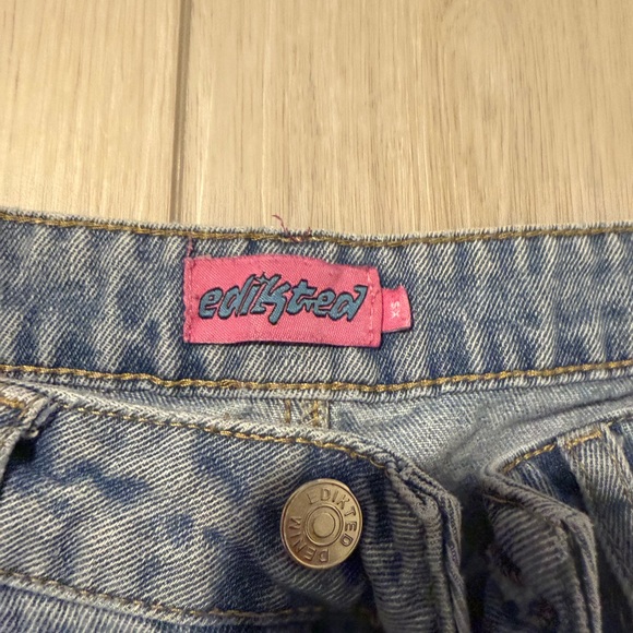 Classic Blue Women's Jeans - Picture 3 of 4